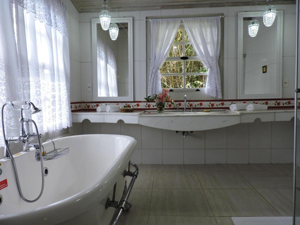 Chalet Victorian Bath Mountain View,964815457:JPEG