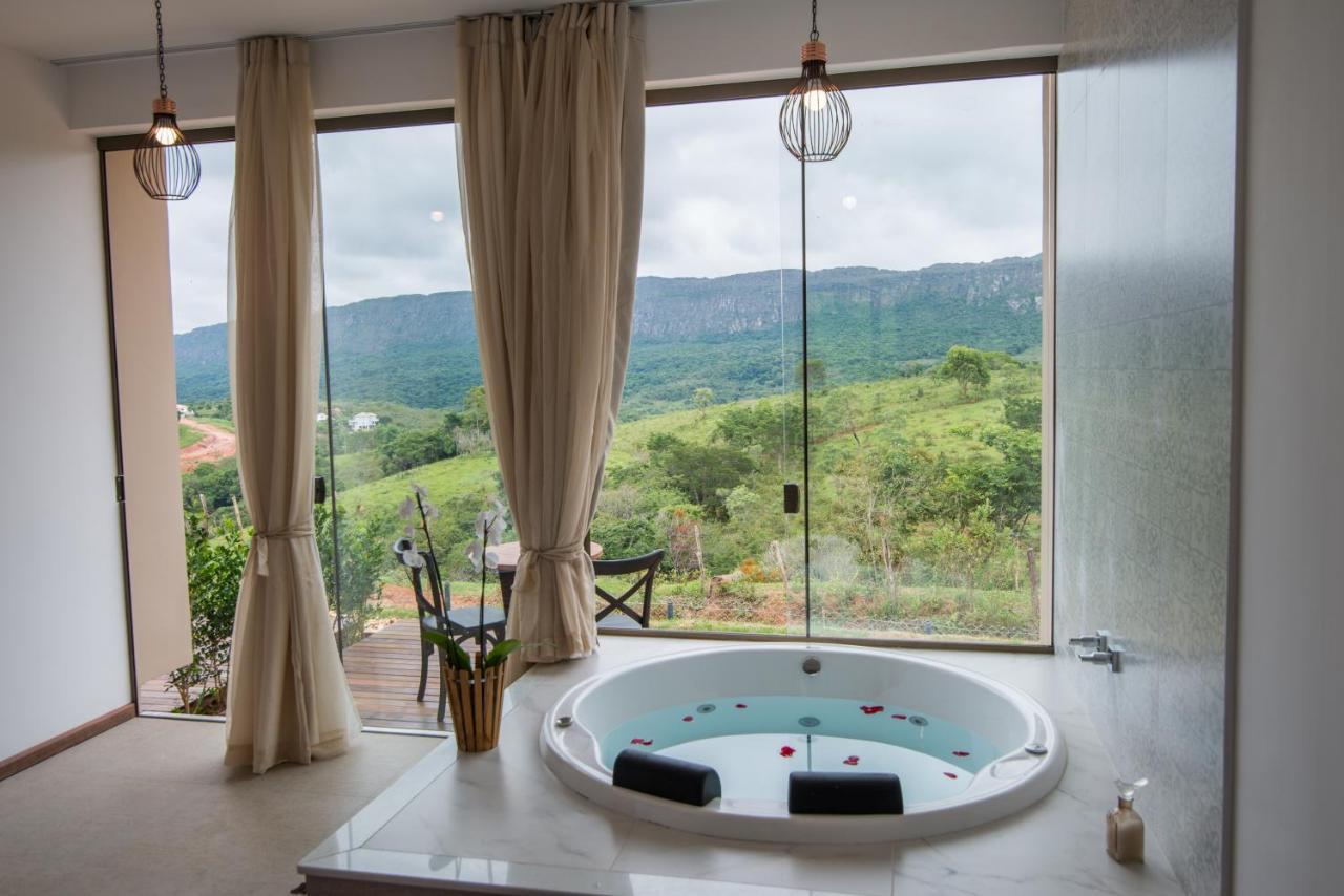 Deluxe Suite Spa Bath